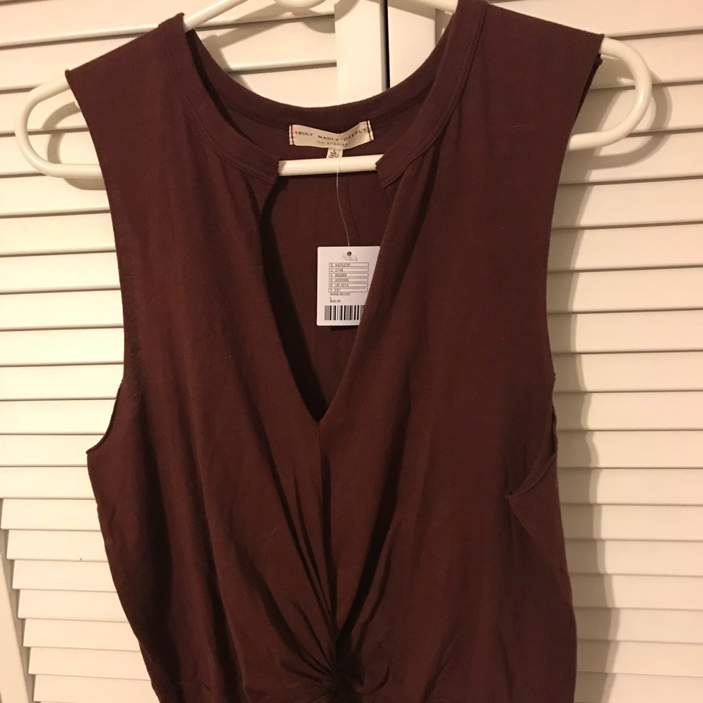 Sleeveless cotton Brock red top Large